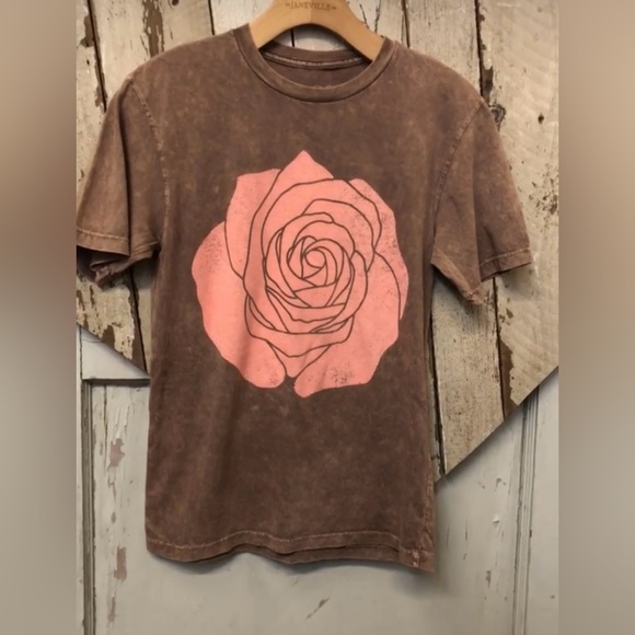 Tops - ⬇️⭐️ Pink Rose Graphic Tee Brown T-Shirt Vintage Fade Size Medium